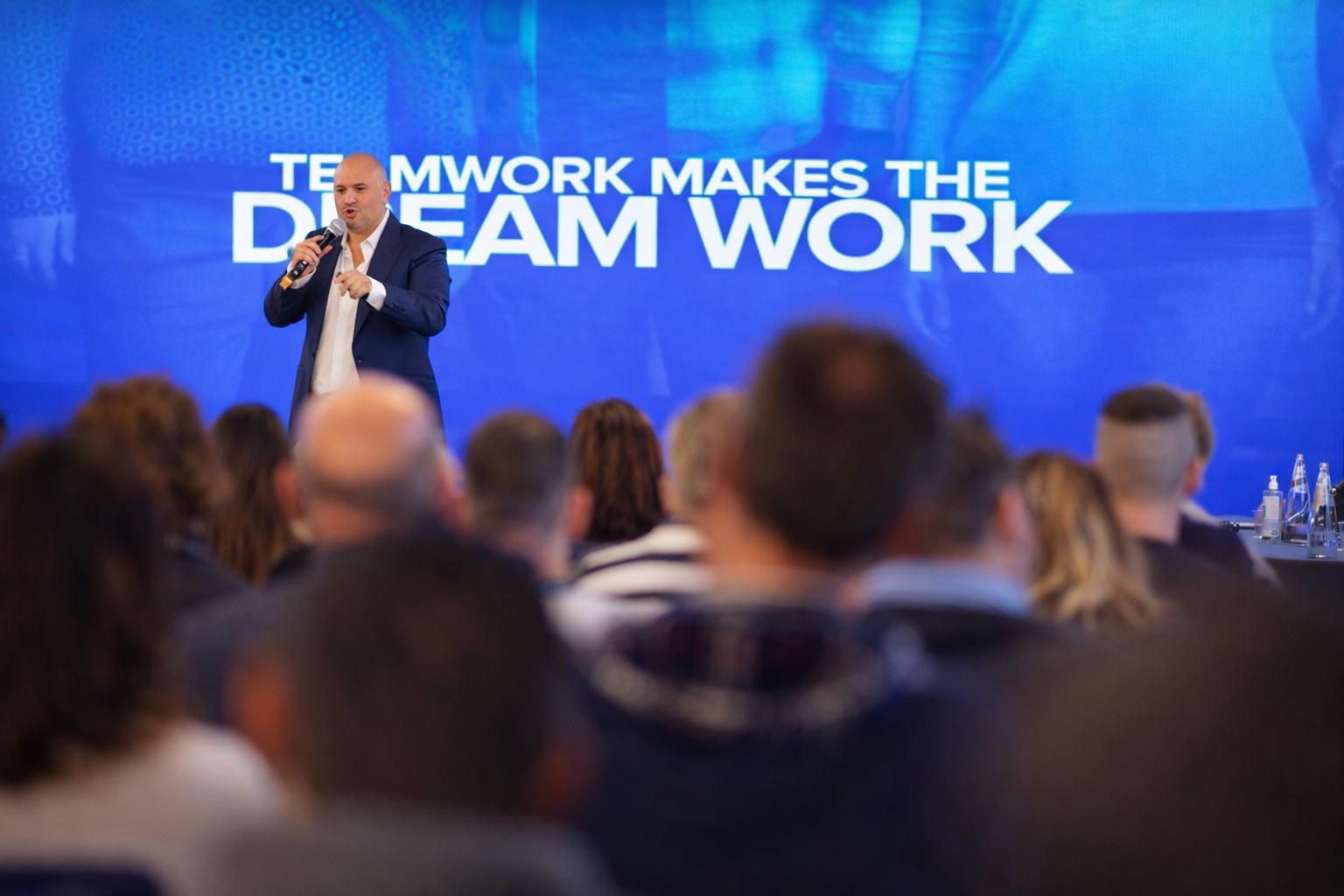 Matteo Borgonovo - Media e Riconoscimenti